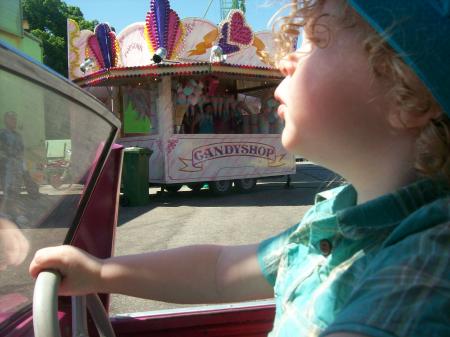 le playboy en voiture!